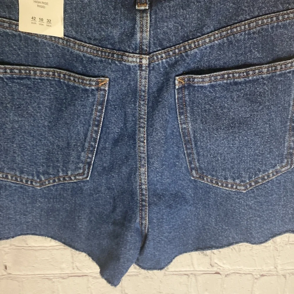 Zara Jean Shorts Raw Distressed Hem High Rise Dark Wash Size 10 - Picture 12 of 15